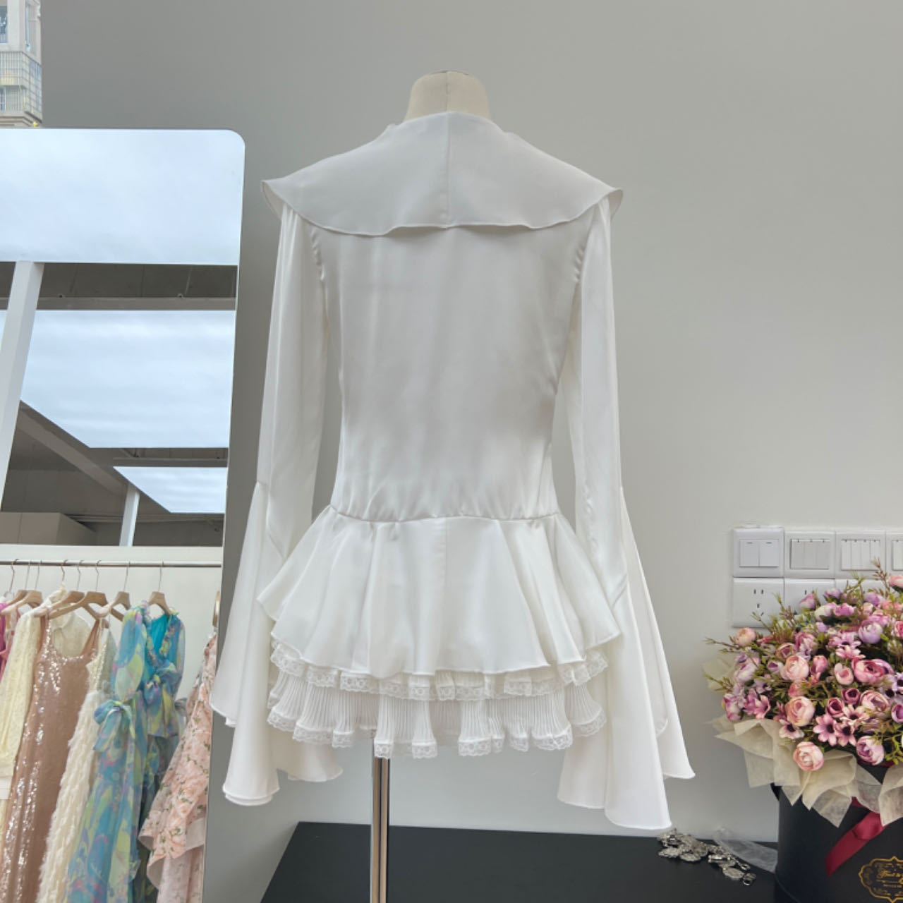 Girl Wind Lotus Leaf Edge Lace Horn Long Sleeve Satin Shirt+Folded Cake Half Skirt 2-piece Set Autumn